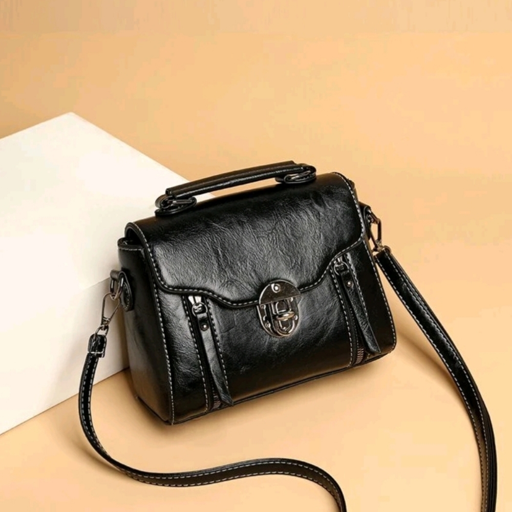 Vintage square bag